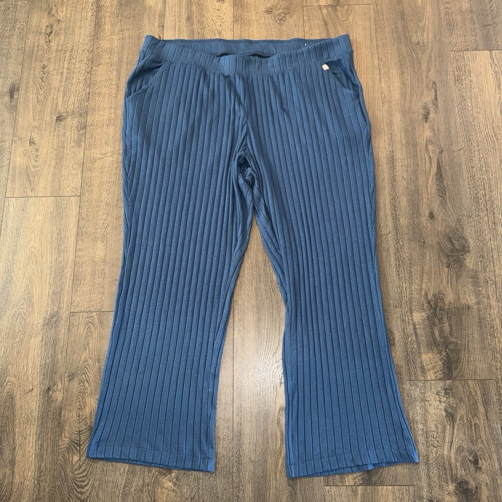 Livi Women's Plus Sz 22/24 Yoga‎ Pants Leggings Ribbed Flare Leg Blue Lounge